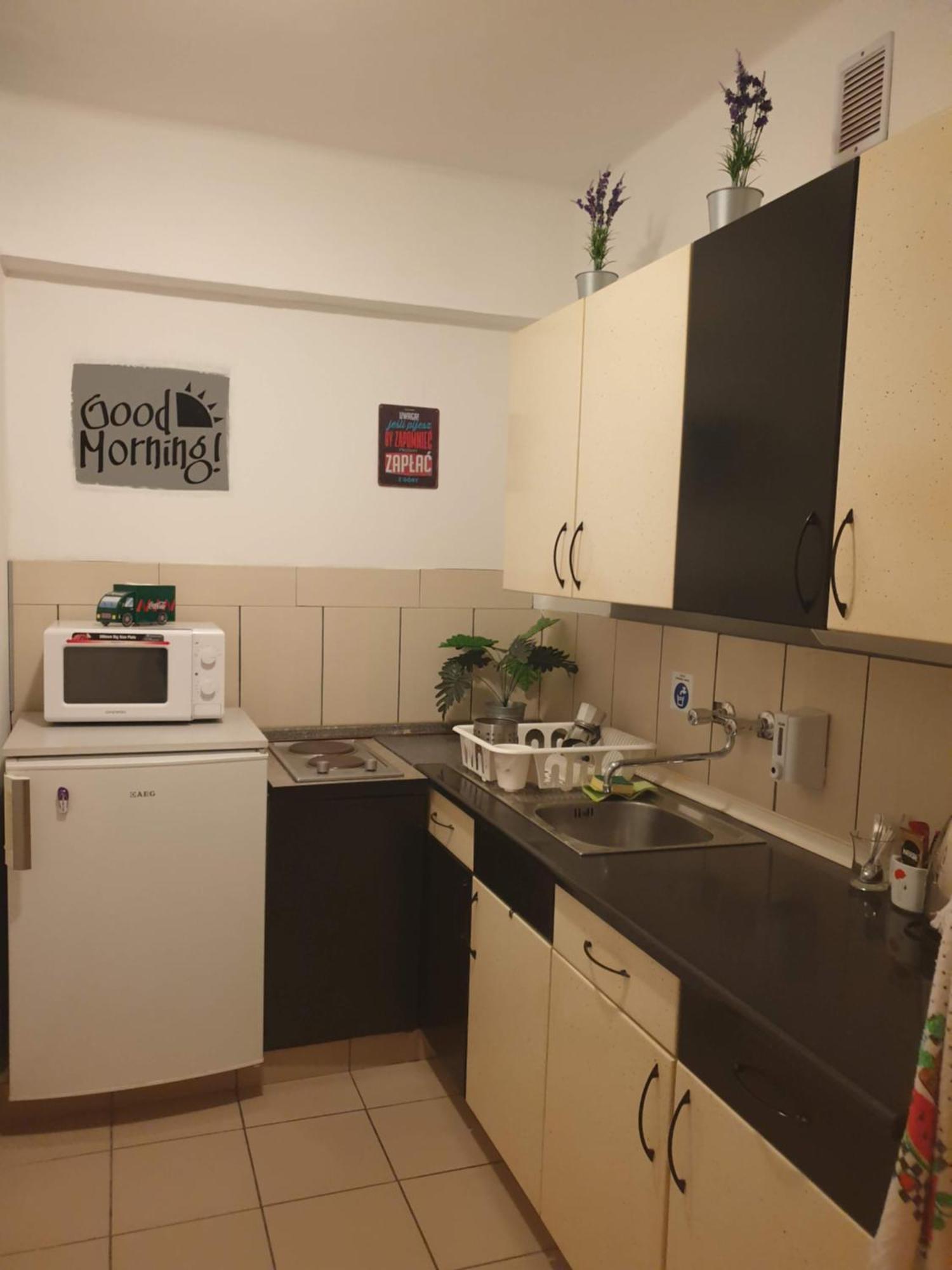 Goldapartman Salgótarján Buitenkant foto